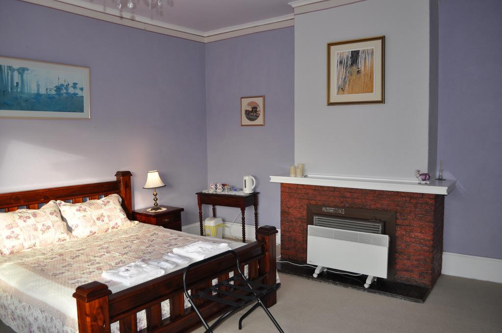 Roslyn House Bed & Breakfast Bushy Park Екстер'єр фото