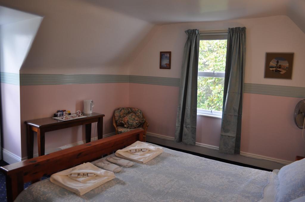 Roslyn House Bed & Breakfast Bushy Park Екстер'єр фото